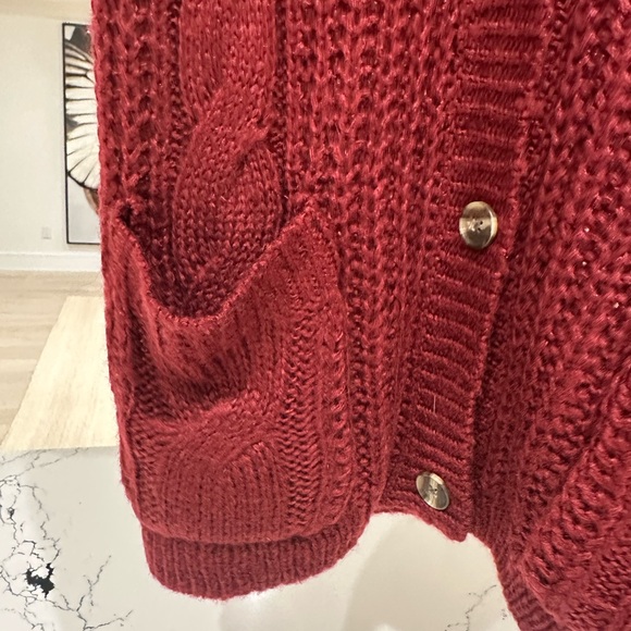 Red chunky oversized cardiganb - Picture 2 of 7